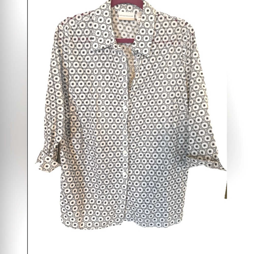 Alfred Dunner Women's Blue and White Patterned Top 16